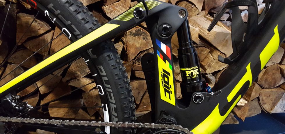 Stickers posés Scott Spark 900 RC World Cup